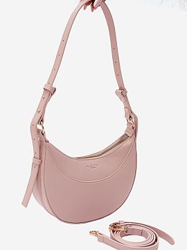Kabelka na deň Step in style  Kabelka dámska vyrobená z imitácie kože je elegantným a funkčným doplnkom, ktorý sa skvele hodí na každodenné nosenie, ale aj na 