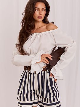 Blúzka Lakerta  Elegantná dámska blúzka je skvelou ponukou pre ženy, ktoré ocenia štýlové a pohodlné riešenia. Vyrobena z vysokokvalitnej bavlny, 