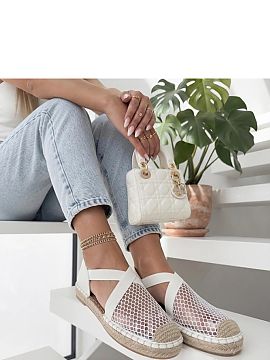 Espadrilky Solea  Elegantné espadrilky s prepojeným popruhom sú ideálnou voľbou pre letnú sezónu pre ženy, ktoré oceňujú pohodlie spojené s módny