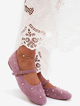 Baleríny Step in style  Baleríny pre ženy vyrobené z eko semišu. Klasický strih s zaoblenými špičkami dodáva celku jemný, ženský charakter a robí model