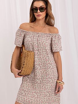 Šaty na deň Sublevel  Letné oversized šaty s motívom zvierat sú ponukou pre ženy, ktoré majú rady moderné vzory a pohodlné strihy. Voľný strih zabezpe�