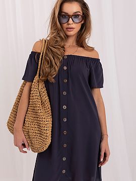 Šaty na deň Sublevel  Letné šaty oversize sú skvelou voľbou pre ženy, ktoré oceniajú slobodu, pohodlie a štýlový vzhľad. Voľný strih sa krásne prisp