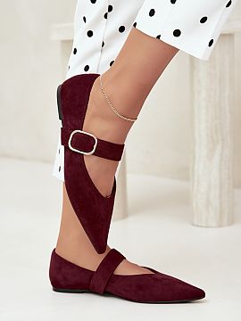 Baleríny Step in style  Baleríny pre ženy vyrobené z ekokože sú ženským návrhom pre milovníčky klasiky s výrazným detailom. Mäkké zamatové dokončeni