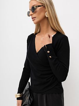 Sveter Italy Moda  Elegantný dámsky sveter s prierezovým výstrihom je štýlový a ženský návrh, ktorý sa skvele hodí na každodenné nosenie, do prá
