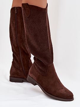 Čižmy Step in style  Dámske čižmy značky S.Barski sú spojením elegancie a každodennej pohodlnosti. Vyhotovené z ekokože, vynikajú jemným, ažúrovým 