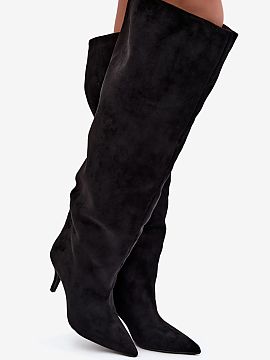 Čižmy na vysokom opätku Step in style  Štýlové dámske kozačky vyrobené z mäkkého ekokože sú skvelou voľbou na chladnejšie dni. Voľný vrchný diel jemne padá a zvrá
