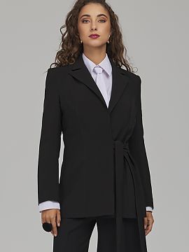 Žaket Nife  Sako so strihom pre dámy je elegantnou a nadčasovou ponukou, ktorá sa skvele hodí do pracovných outfitov, ale aj na formálnejších pr