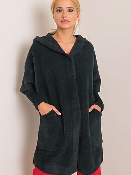 Kabát Factory Price  Kabát pre dámy je pohodlnou voľbou na jesennú a jarnú sezónu, ideálny pre každodenné outfity v neformálnom štýle. Model je vyrob