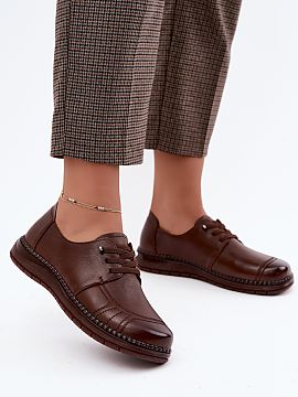 Poltopánky Step in style  Poltopánky značky Vinceza vyrobené z prírodnej kože sú univerzálnym modelom, ktorý sa skvele hodí do každodenných štýlov. Ľahk