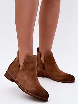 Topánky Step in style  Topánky pre ženy značky Vinceza z prírodného semišu sú model, ktorý ľahko doplní každodenný šatník. Jednoduchý, moderný stri