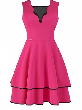 Spoločenské šaty Jersa   - Priliehavý vrchný diel
 - ozdobná sieťovina na prsiach, zakončená lemovaním
 - ozdobne vykrojená zadná časť
 - strihané v 