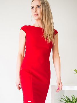 Šaty na deň Jersa   Priliehavé šaty s francúzskymi strihmi. Ozdobný zips po celej dĺžke na chrbte. Šaty na podšívke. Ideálne na mnohé príležitosti