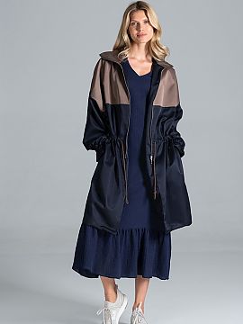 Kabát Figl  Dvojfarebný jesenný kabát typu parka, čiastočne zapínateľný na zips, s golierom, s dodatočnou šnúrkou v páse, rukávy nariasené
