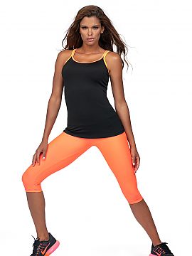 Krátke legíny Lorin  Športové legíny pre ženy. Elastická tkanina pre dokonalé prispôsobenie, vysoký pás. Vyrobené v Poľsku.