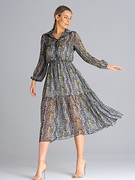 Šaty na deň Figl  Midi dĺžka, rozšírené šaty, podšité. Šaty s dlhými rukávmi nariasenými gumou, výstrih s golierom. Šaty sa zapínajú v páse n