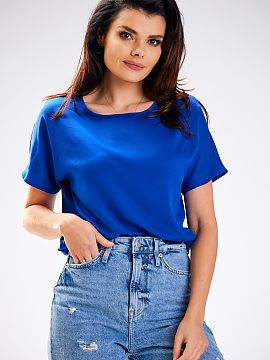 Blúzka awama  Blúzka rovného strihu z mäkkej, priedušnej viskózy. Vzdušná, ideálna na leto. Navrhnutá a ušitá v Poľsku.