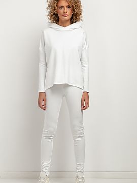 Dlhé legíny Tessita  Priliehavé dámske nohavice v legínovom štýle z teplákového úpletu sú pohodlné a spoľahlivé na športovanie počas jesenných dn�